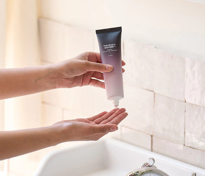 haruharu wonder BLACK RICE MOISTURE 5.5 SOFT CLEANSING GEL 100ML - Image 4