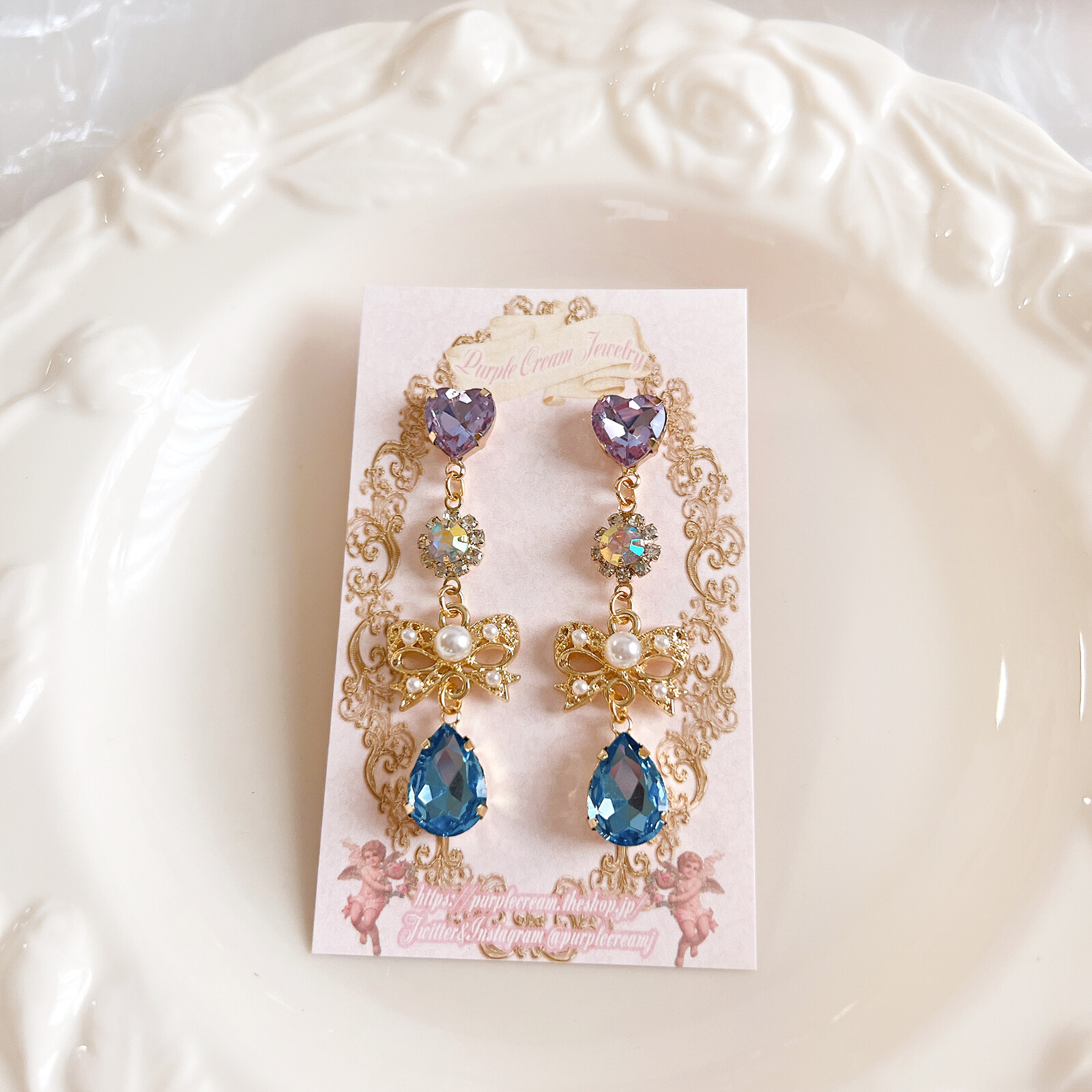 Sweet & Elegant Design Earrings - Image 3