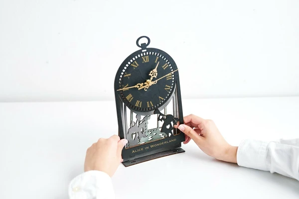 Alice in Wonderland Shadowbox Clock & Light - Image 5