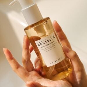 Madagascar Centella Light Cleansing Oil